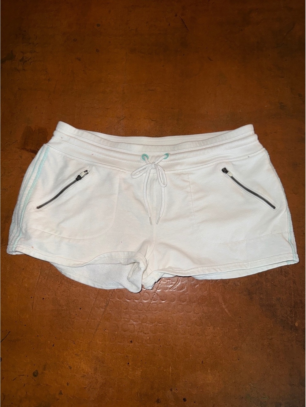 Athleta White Bermuda Sweat Shorts Aqua Trim Zip Pockets Size L